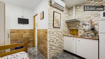 Kitchen of Flat to rent in L'Hospitalet de Llobregat  with Air Conditioner, Heating and Furnished