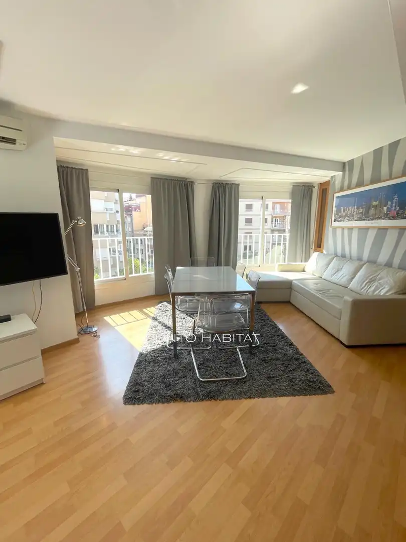 Piso con ascensor en venta en Carrer de Lepant, imagen 6