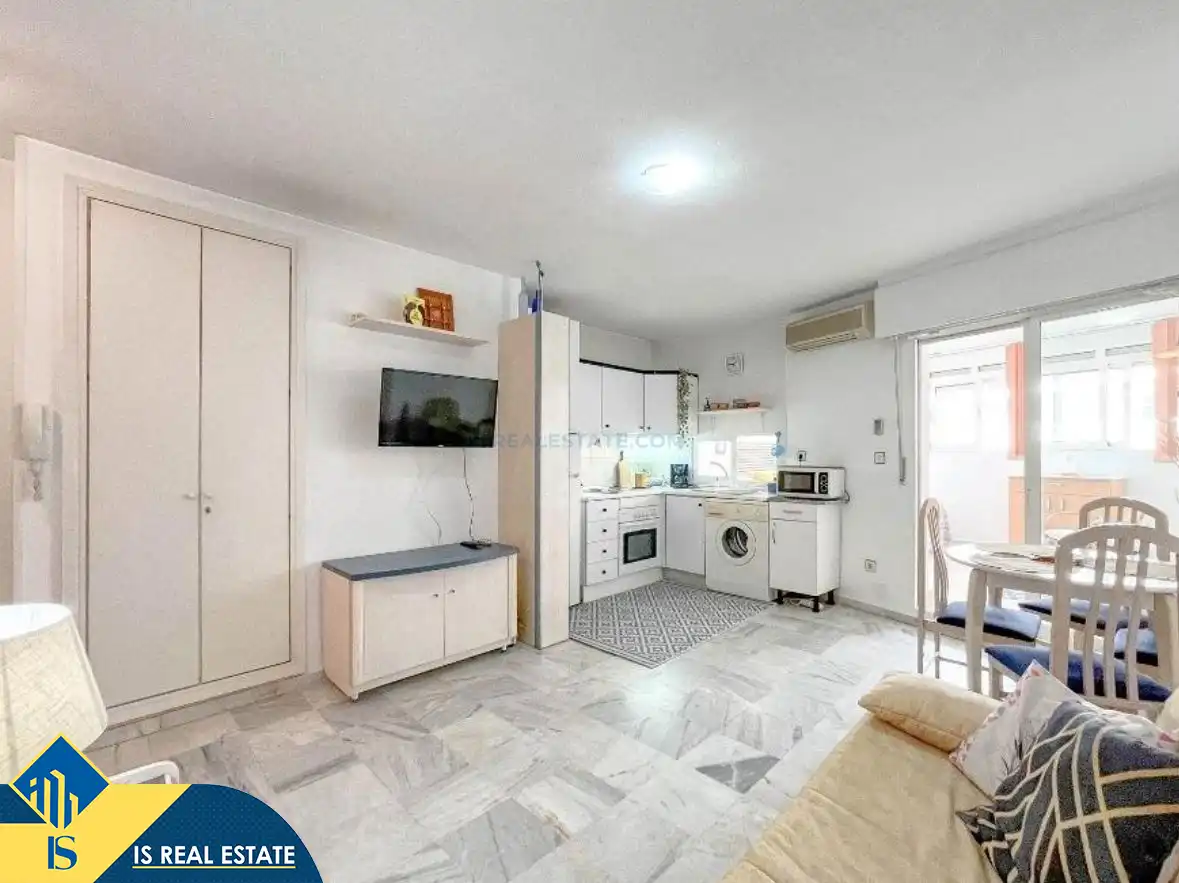 Vista exterior de Apartament de lloguer en Torrevieja amb Aire condicionat, Calefacció i Terrassa