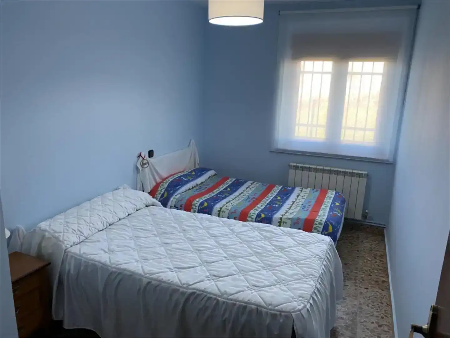 Habitación de Piso en venta en Asturianos con Jardín privado, Trastero y Amueblado