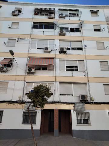 Piso en Venta en C/ Antonio Rengel en El Carmen - Cardeñas