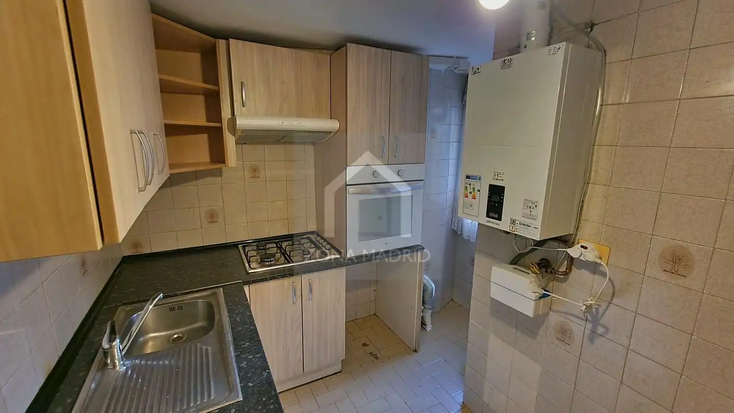 Kitchen of Flat for sale in Tetuán