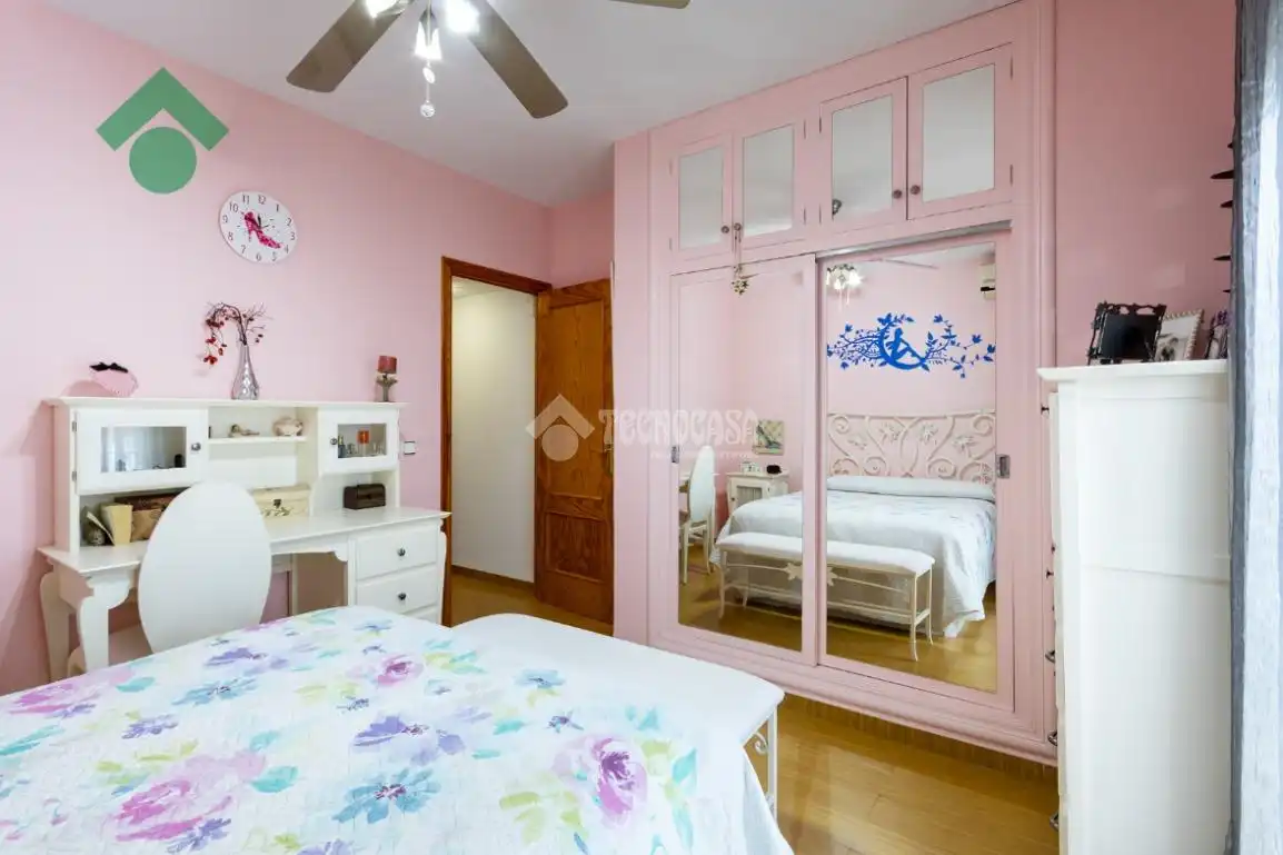 Schlafzimmer von Einfamilien-Reihenhaus zum Verkauf in Nueva Nerja