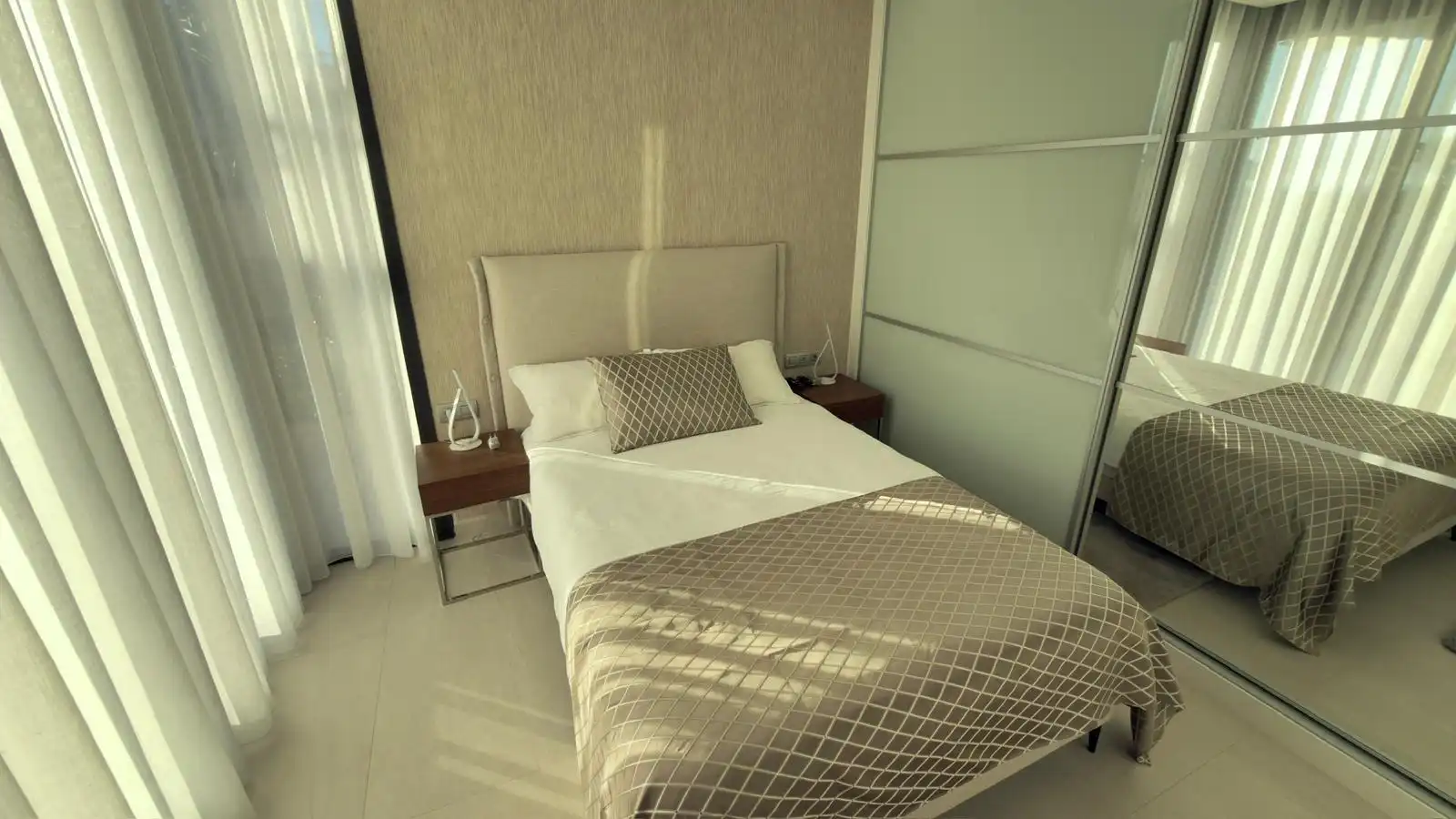 Habitación de Casa o chalet de alquiler en Finestrat con Aire acondicionado, Calefacción y Jardín privado