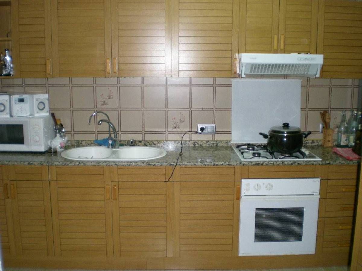 Cocina de Piso en venta en Manresa con Calefacción, Terraza y Trastero