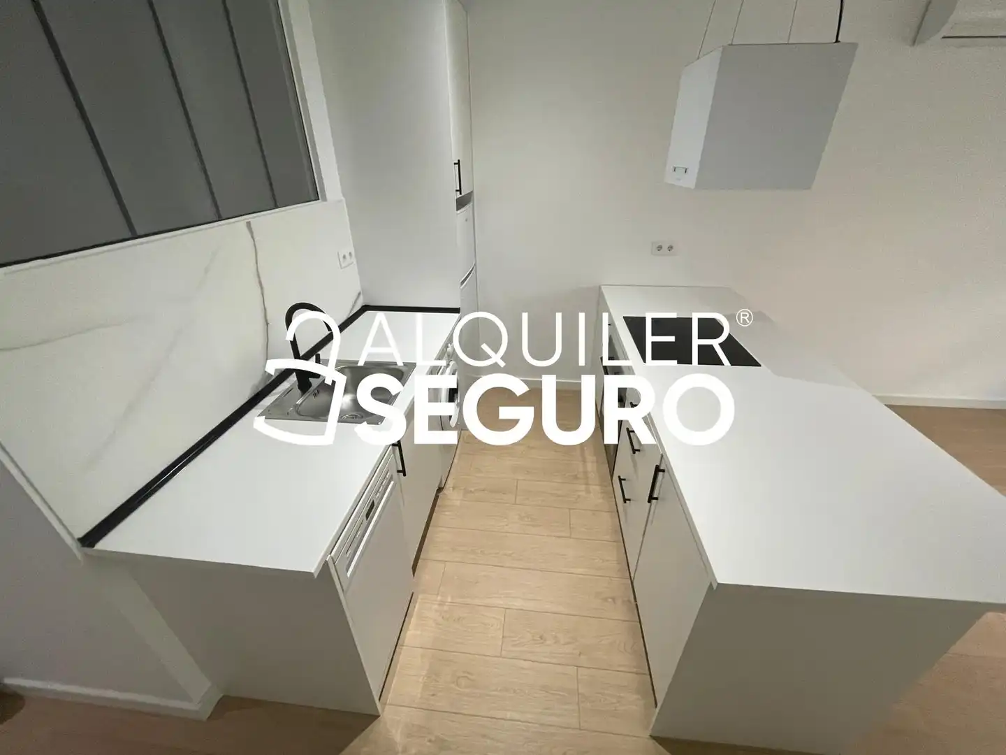 Cuina de Pis de lloguer en San Sebastián de los Reyes amb Aire condicionat i Calefacció