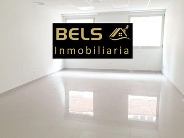 Oficina amb ascensor de lloguer a Centro