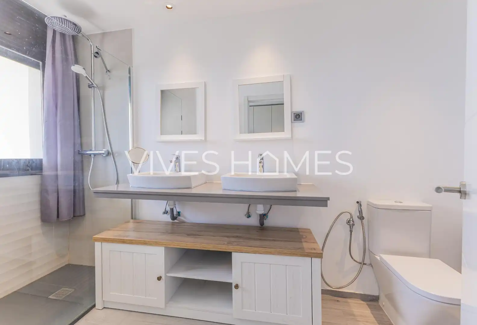 Bathroom of Houses for sale in Caldes d'Estrac  with Air Conditioner, Heating and Private garden