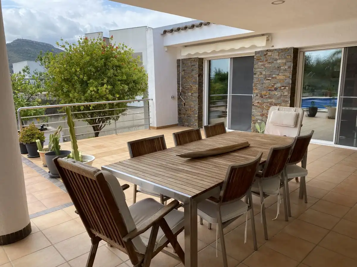 Houses for sale in Margallo, Grau - Quintanes