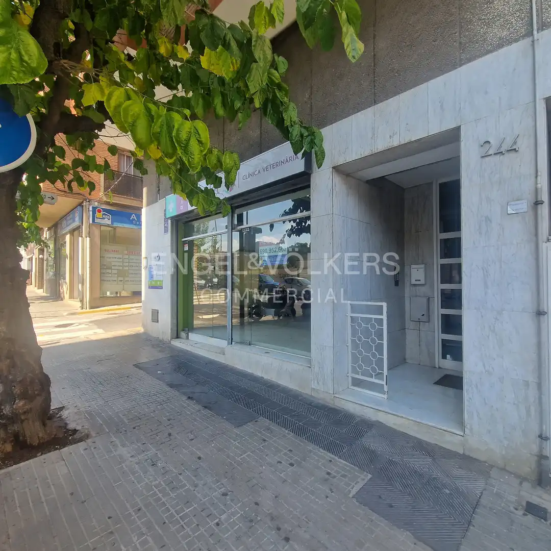 Business premises to rent in Vallirana