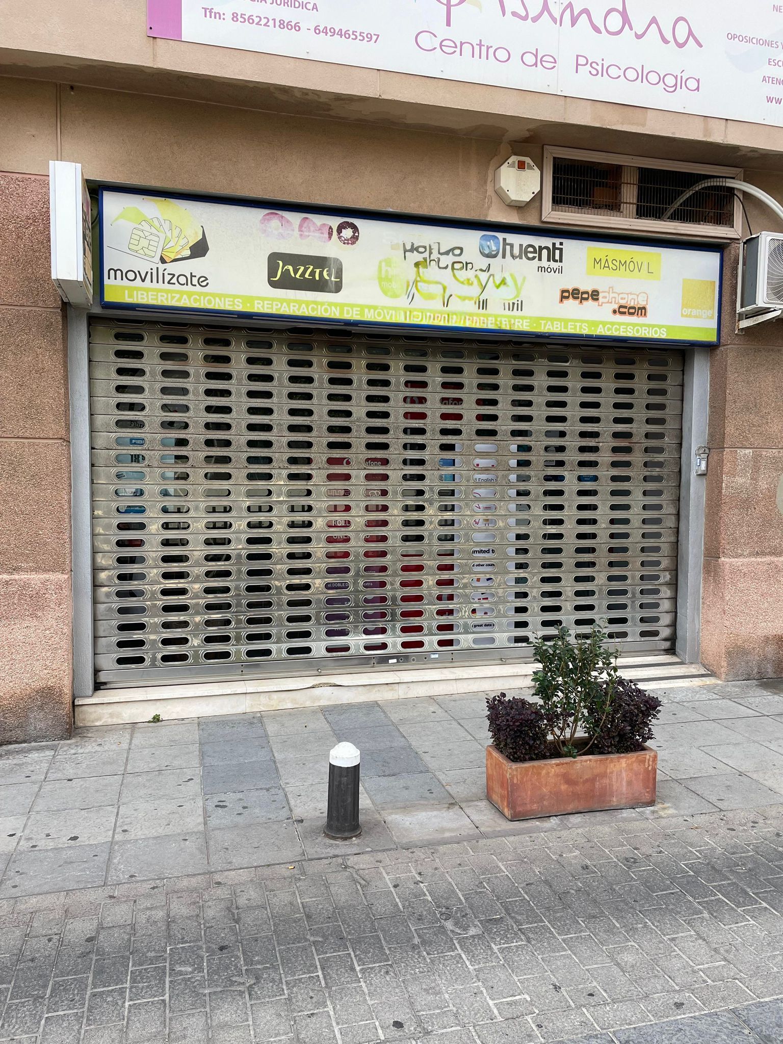 Local en venda en Algeciras amb Aire condicionat