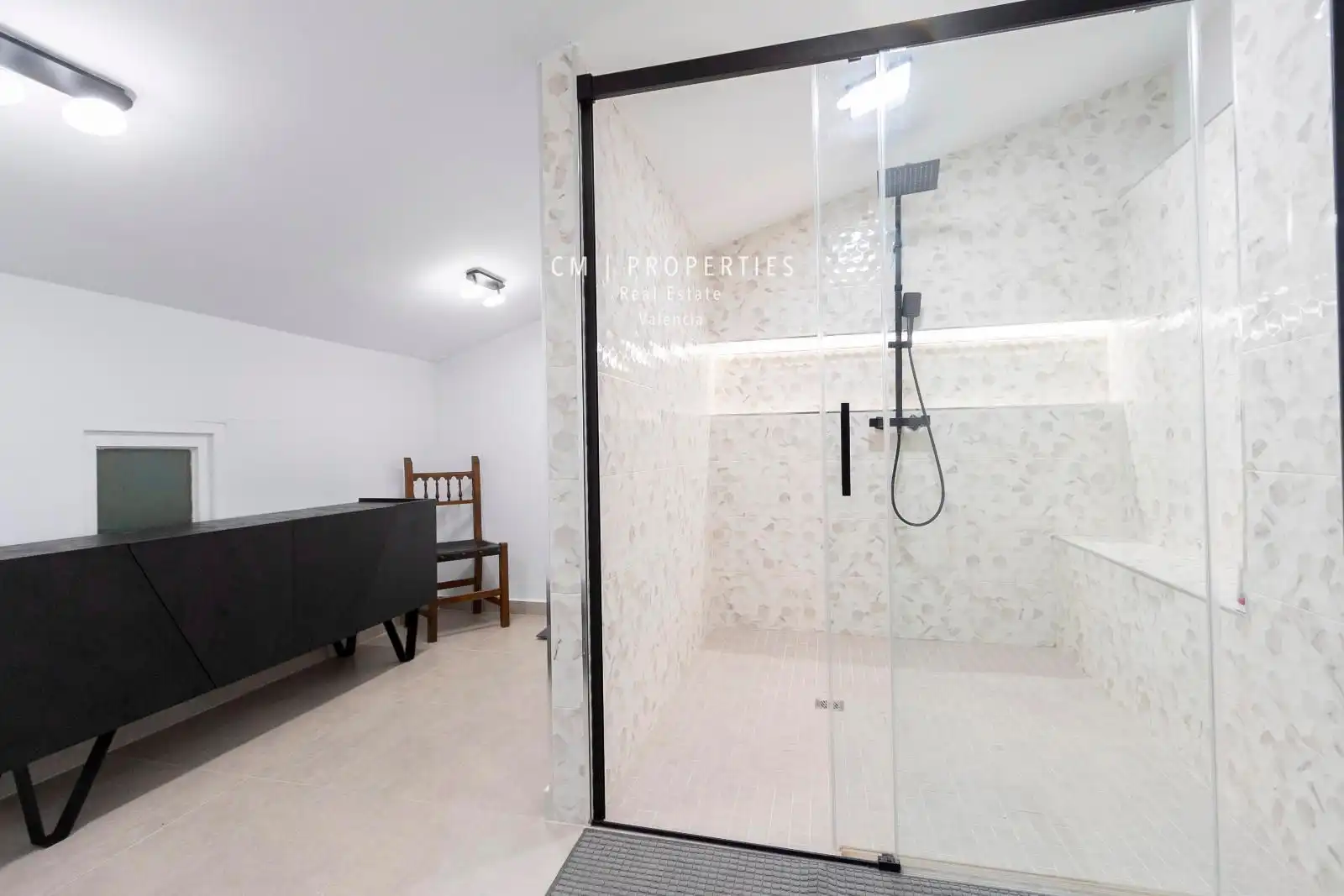Baño de Casa o chalet en venta en Paterna con Aire acondicionado, Calefacción y Piscina