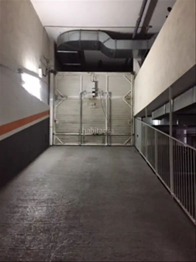 Einzelparkplatz zur Miete in Carrer de Llull 180, imagen 2