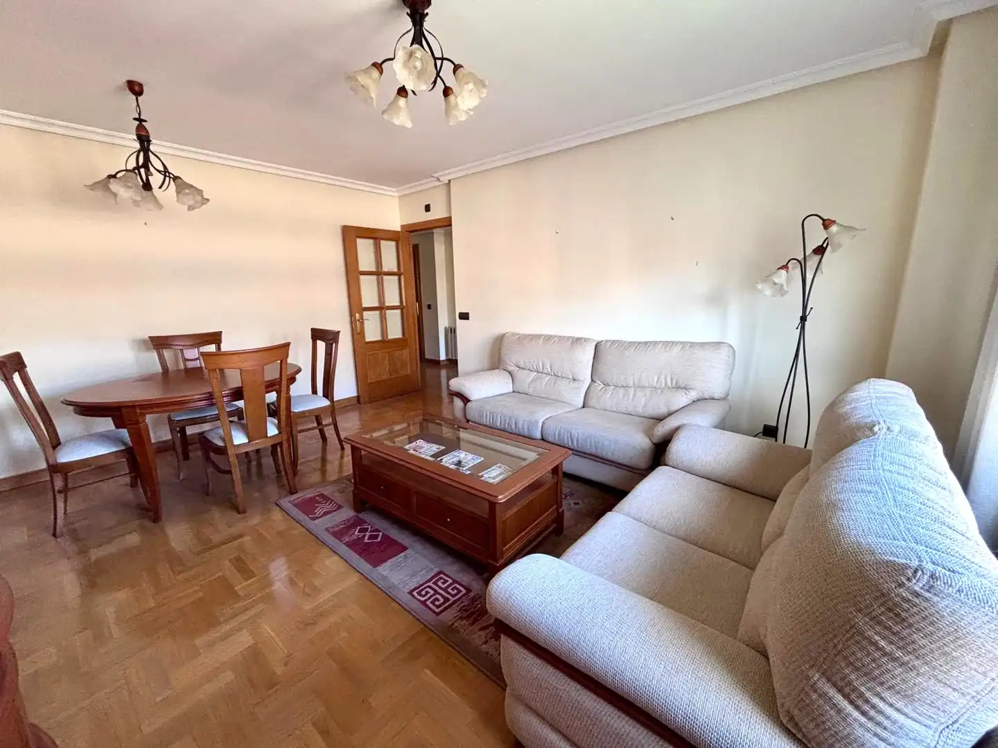 Sala de estar de Piso en venta en Gijón  con Calefacción, Parquet y Terraza
