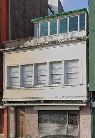 Außenansicht von Gebäude zum Verkauf in Caranza