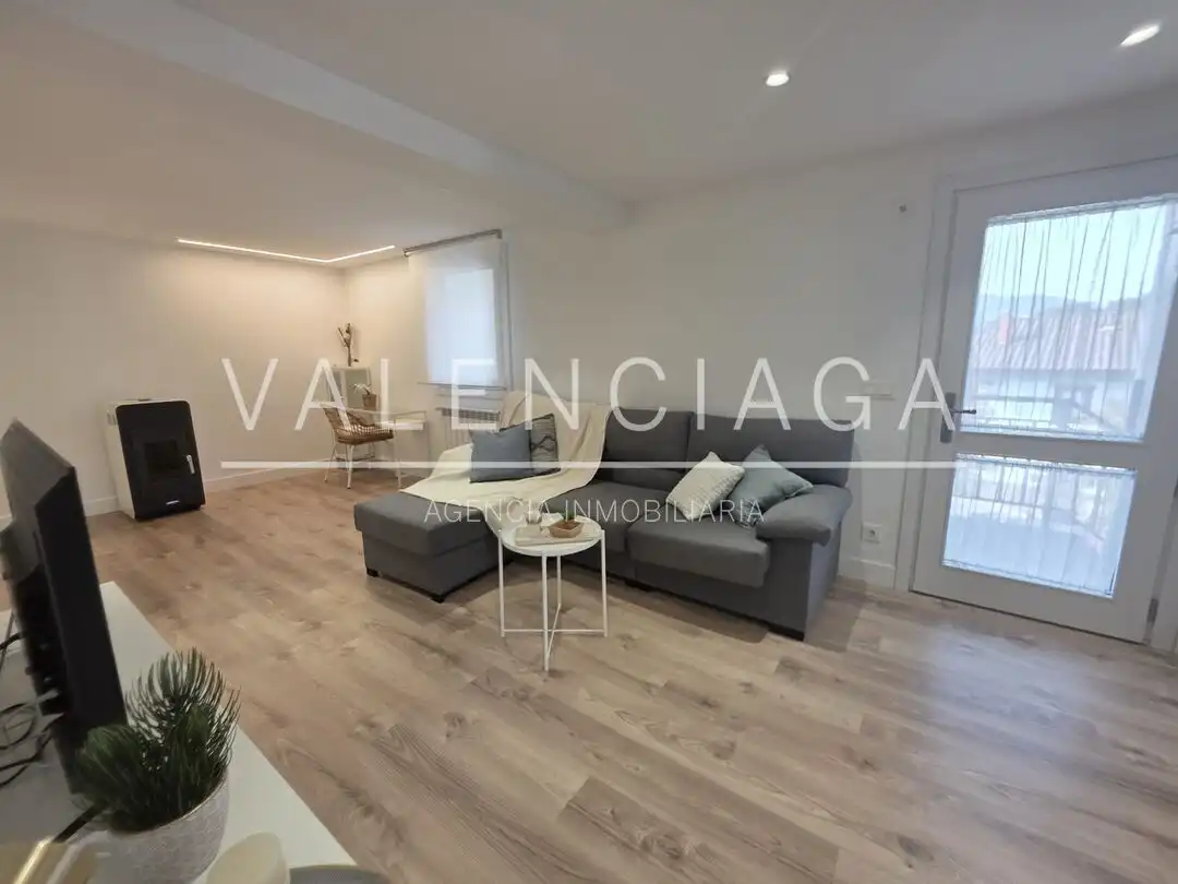 Piso en venta en Lazkao con Calefacción y Amueblado