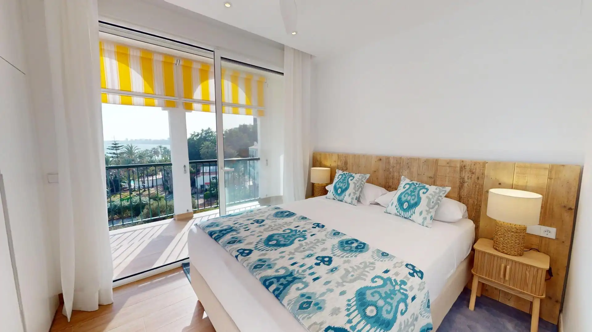 Habitación de Piso de alquiler en Fuengirola con Aire acondicionado, Calefacción y Terraza