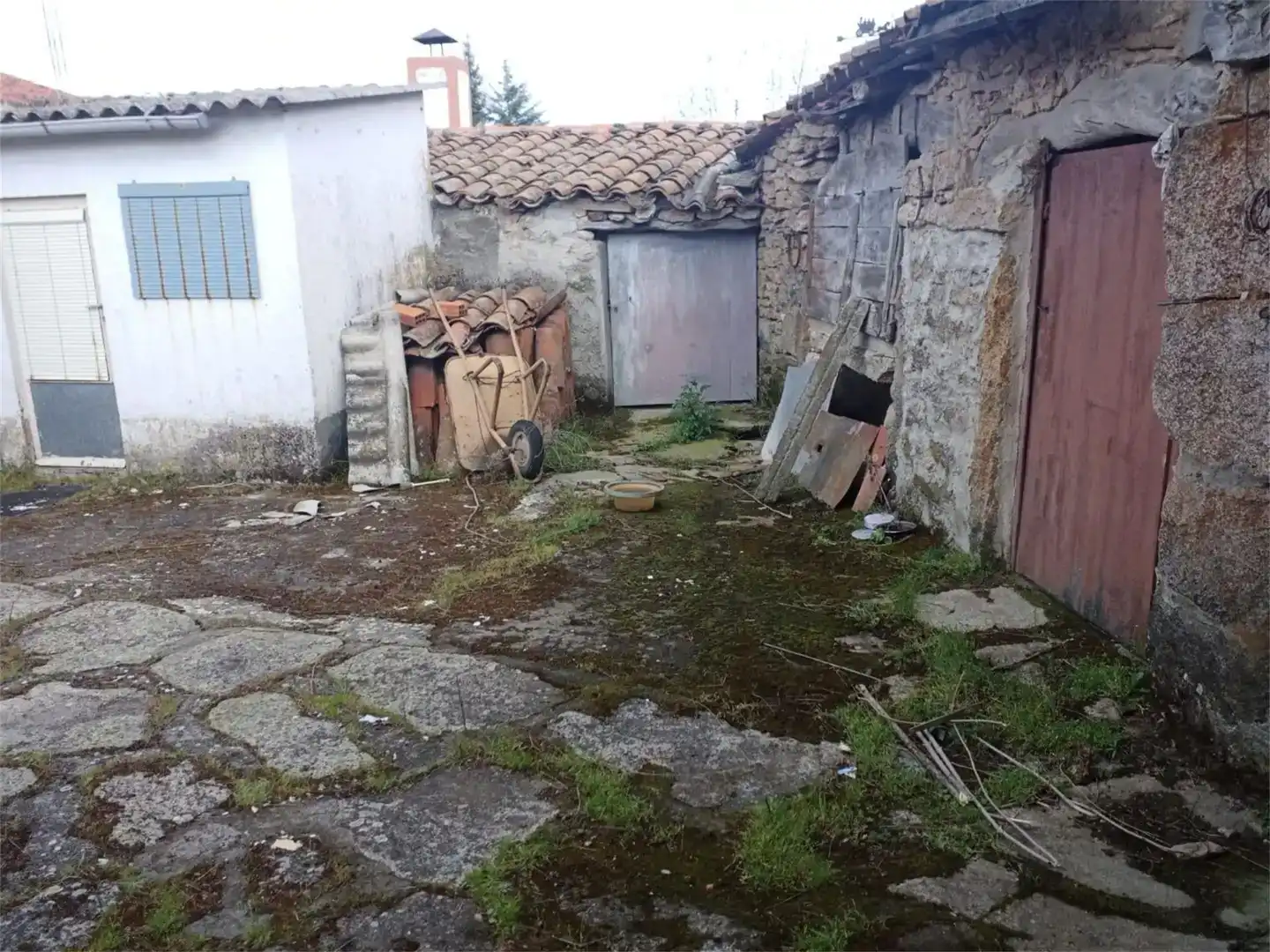 Planta baixa en venda en Salce amb Jardí privat, Traster i Moblat