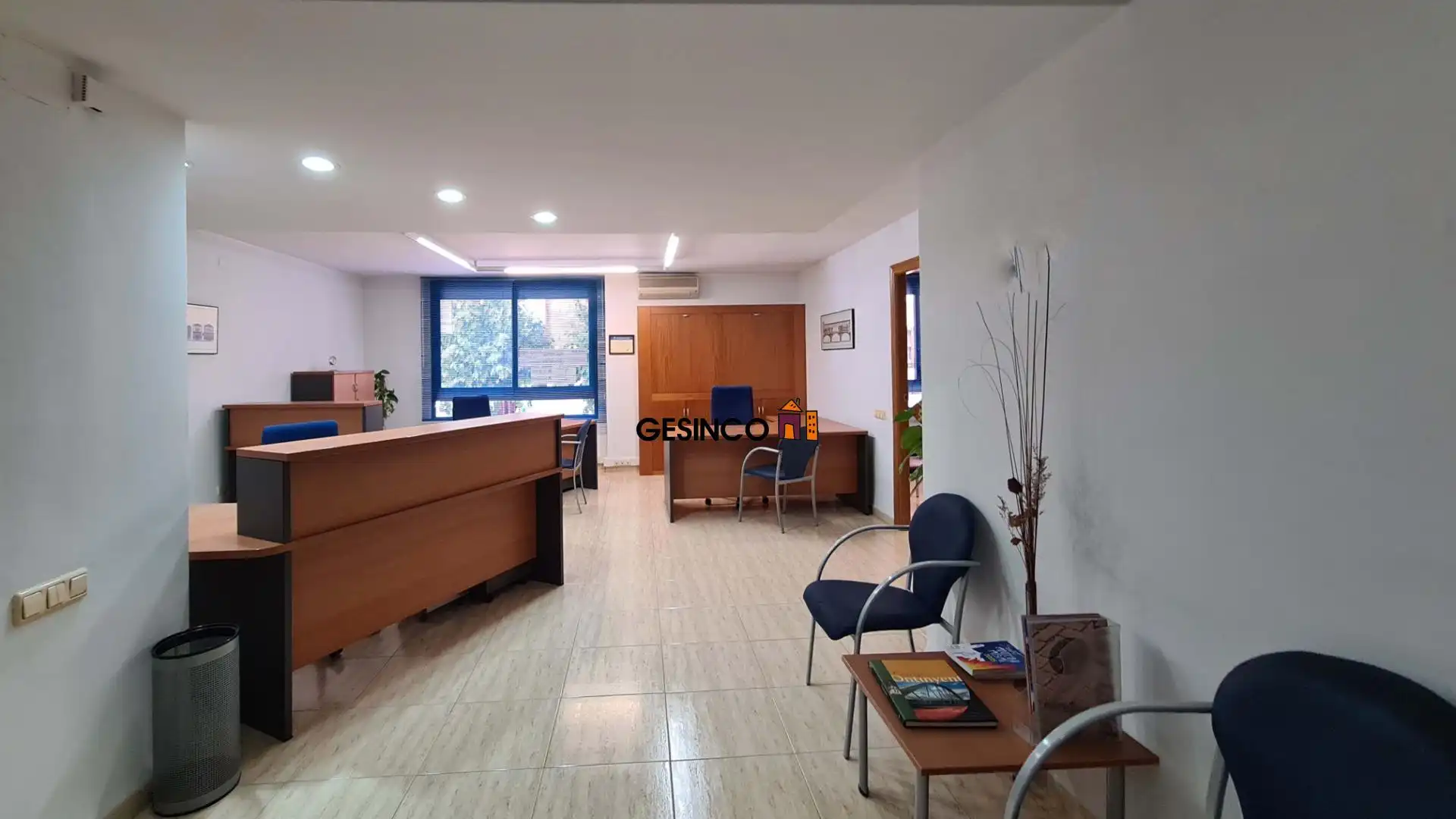 Business premises for sale in Sant Josep - Zona Hospital, imagen 3