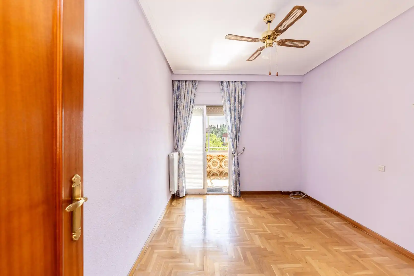 Habitación de Piso en venta en Madrid con Calefacción, Parquet y Alarma