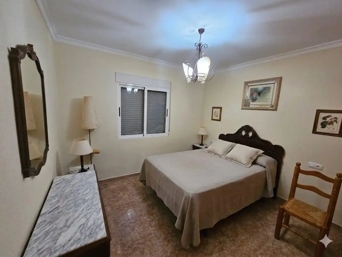 Dormitori de Casa o xalet en venda en Águilas amb Jardí privat, Terrassa i Traster
