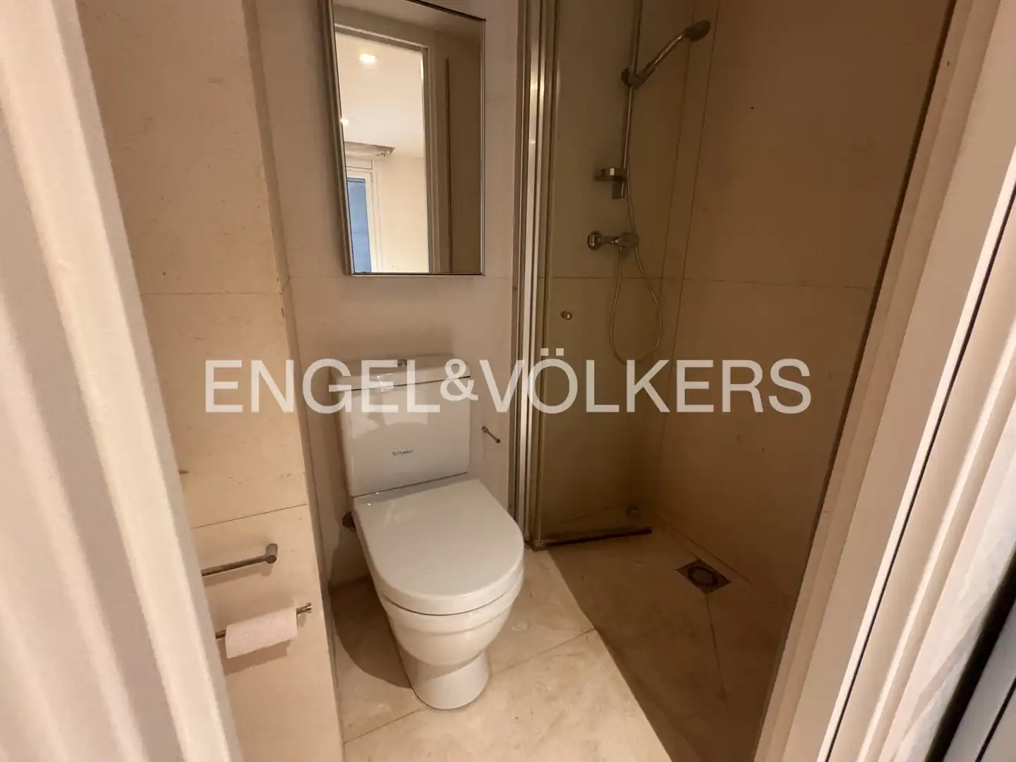 Bathroom of Flat for rent in Les Corts
