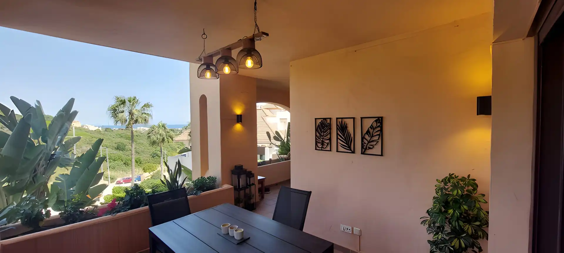 Terrasse von Erdgeschoss zum Verkauf in Manilva mit Klimaanlage, Heizung und Terrasse