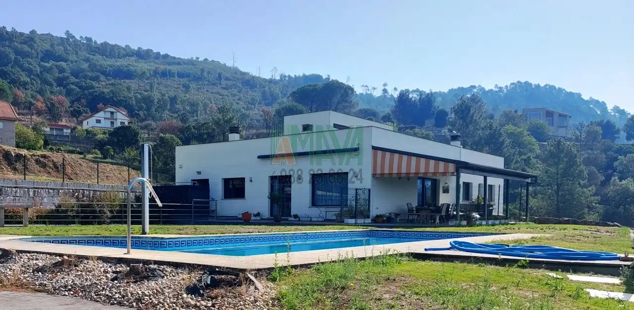 Casa o chalet en venta en As Lagoas
