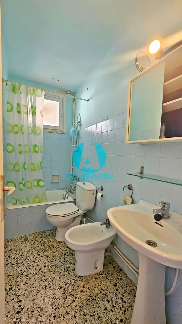 Bathroom of Flat for sale in Mataró