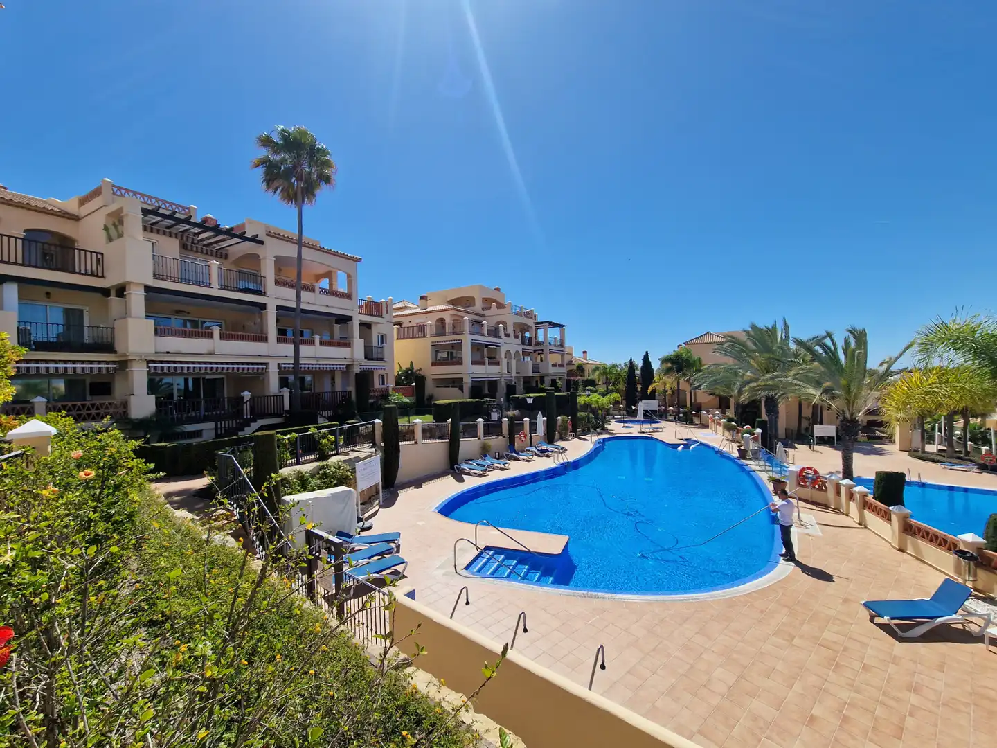Apartament amb piscina en venda a Calle Pico Alcazaba