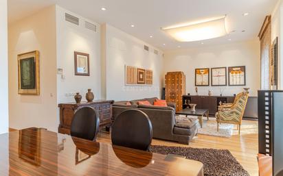 Living room of Flat for sale in  Granada Capital