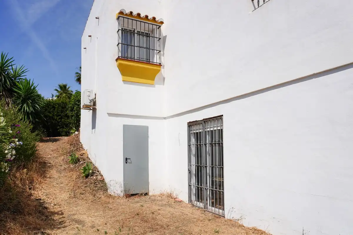 Vista exterior de Planta baixa en venda en Benalmádena amb Aire condicionat, Calefacció i Terrassa