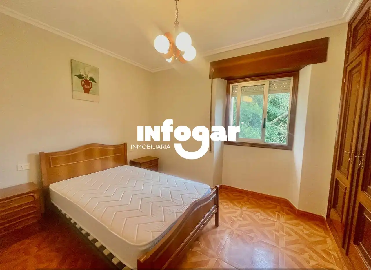 Dormitori de Casa o xalet en venda en Tomiño amb Jardí privat i Moblat