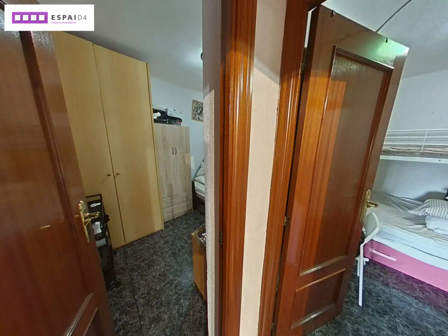 Habitación de Piso en venta en Ripollet con Calefacción y Balcón