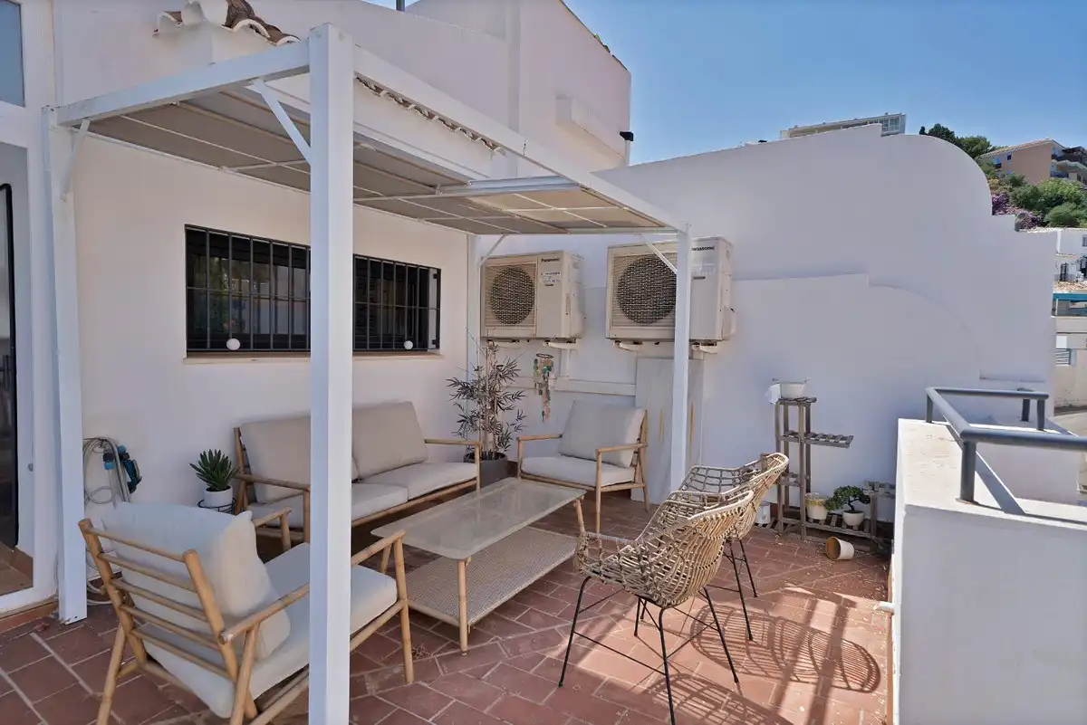 Terraza de Casa adosada en venta en Fuengirola con Aire acondicionado, Calefacción y Jardín privado