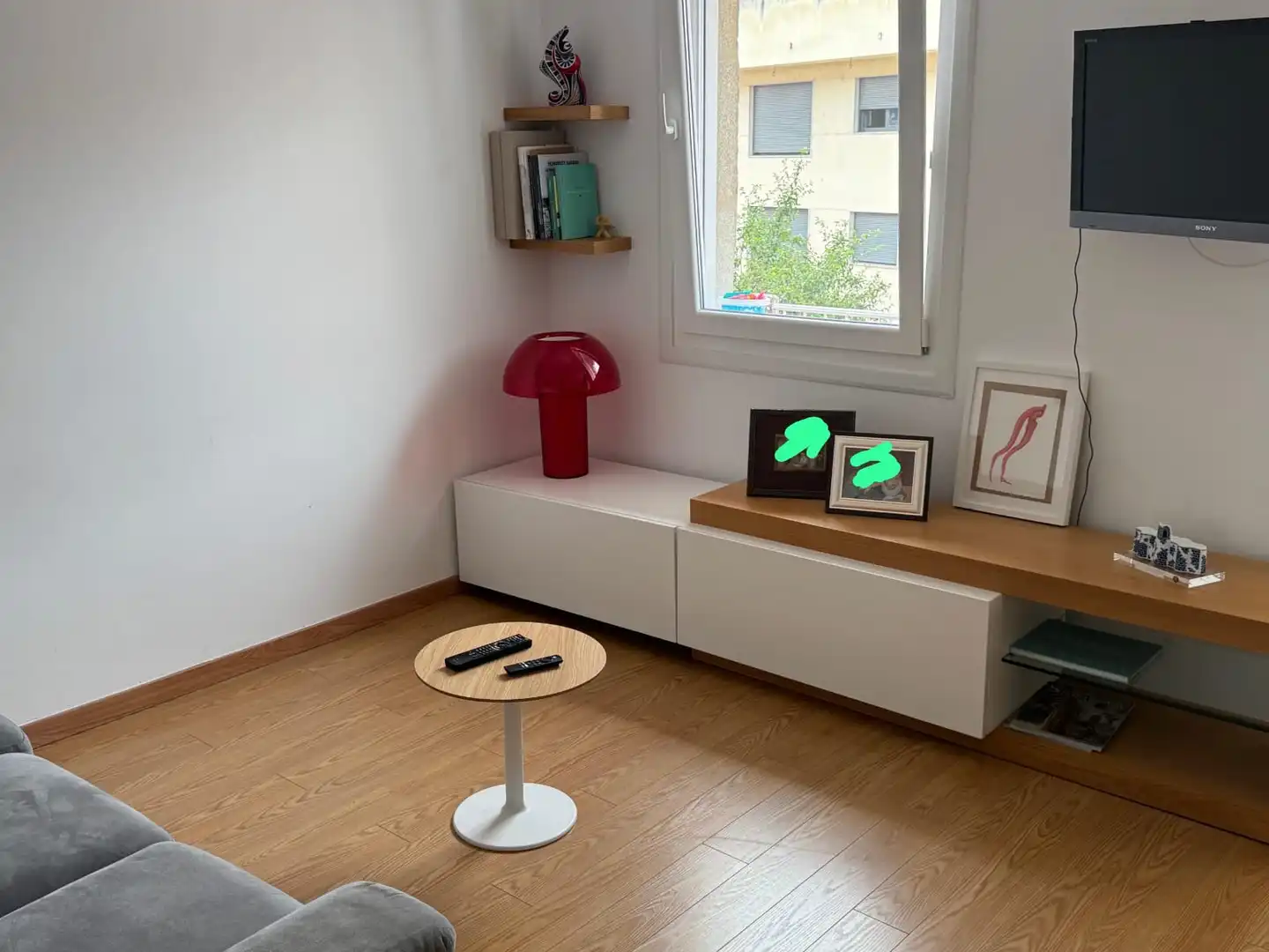 Living room of Flat for rent in O Carballiño    with Heating, Parquet flooring and Furnished