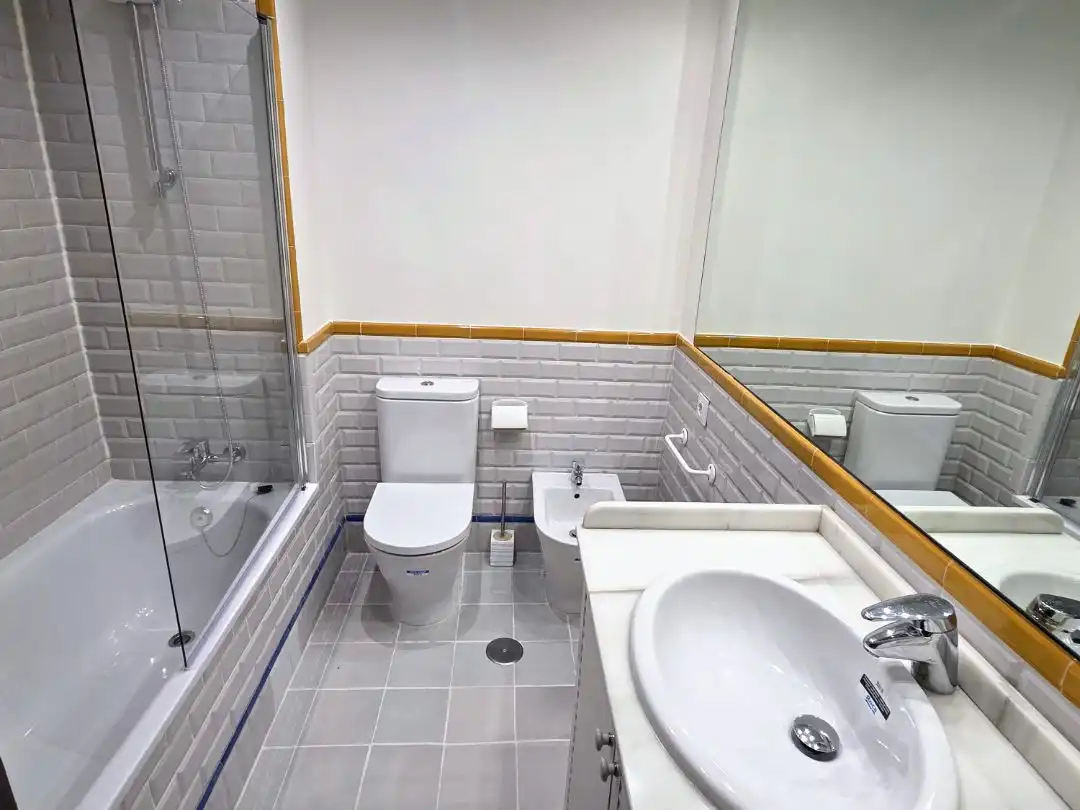 Baño de Piso de alquiler en Retiro