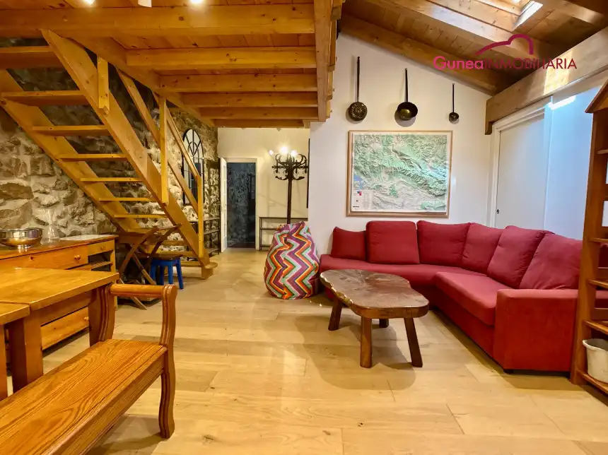 Wohnzimmer von Wohnung zur Miete in Oiartzun