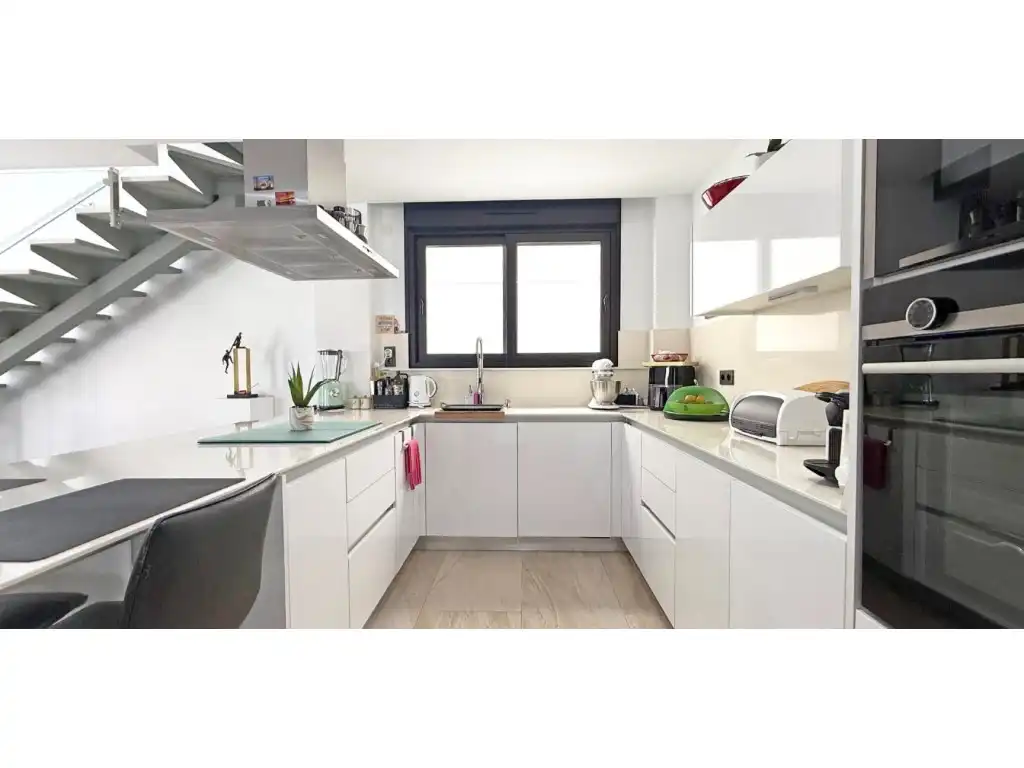 House with pool for sale in Calle la Sagra, imagen 8