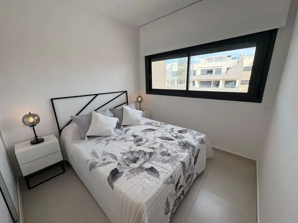 Apartamento con piscina en venta en Orihuela Costa, imagen 12