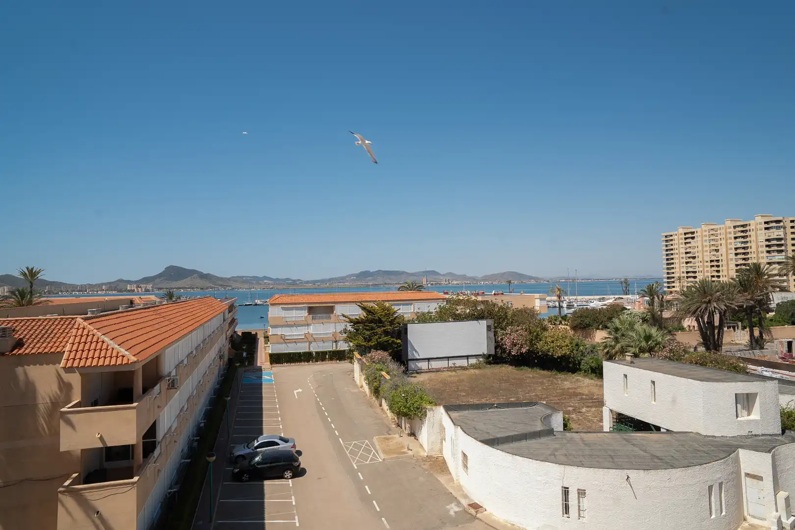 Piso en venta en Plaza Puerto Bello, Entremares