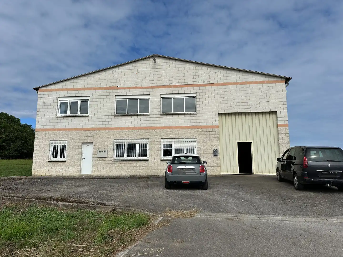 Exterior view of Industrial buildings for rent in Bareyo