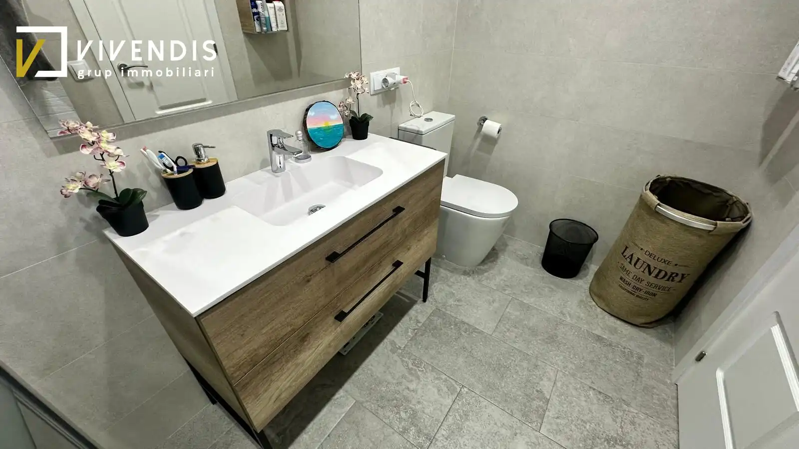 Bathroom of Detached homes for sale in Sidamon  with Air Conditioner, Heating and Terrace