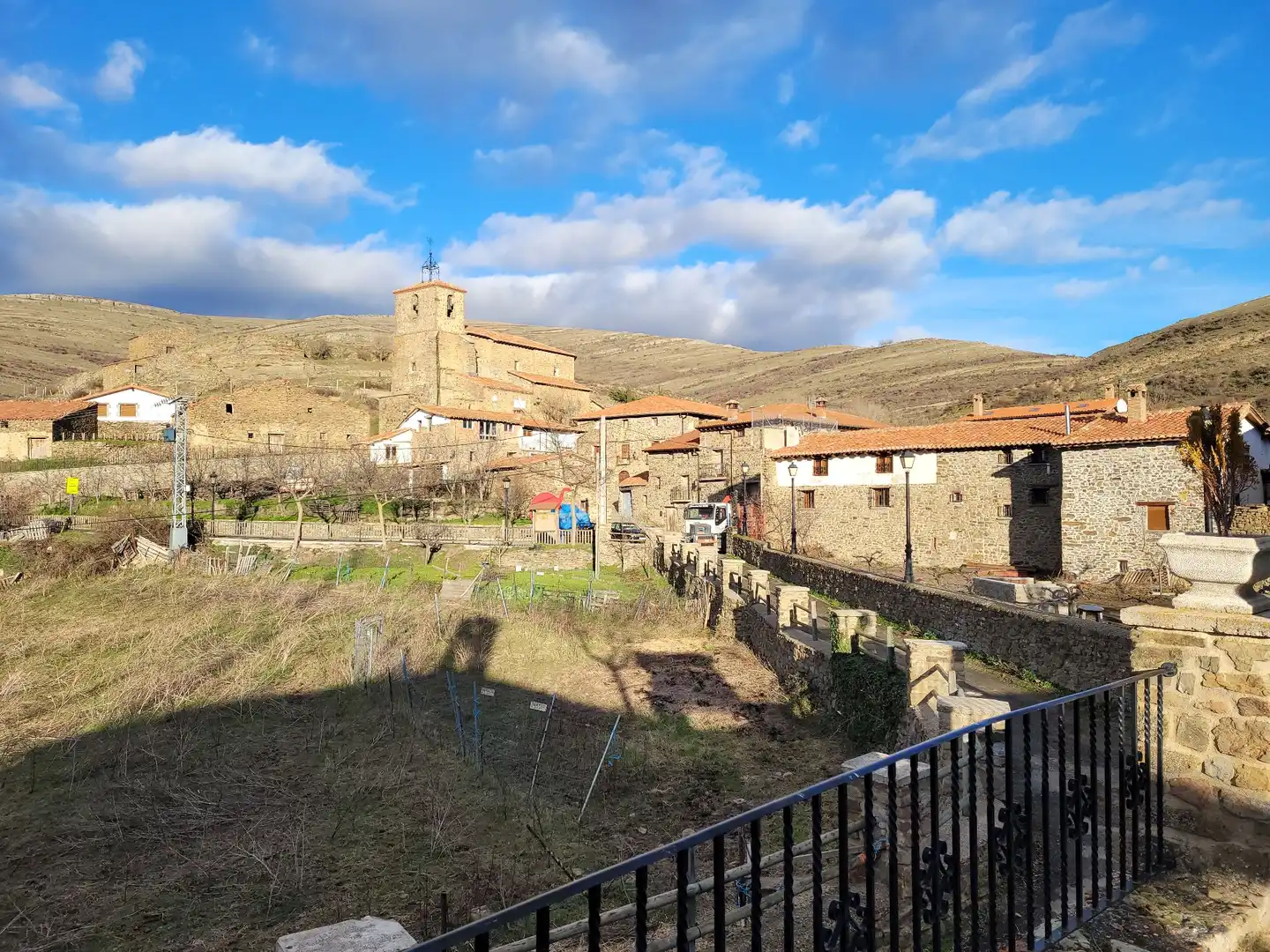 Vista exterior de Finca rústica en venta en Hornillos de Cameros