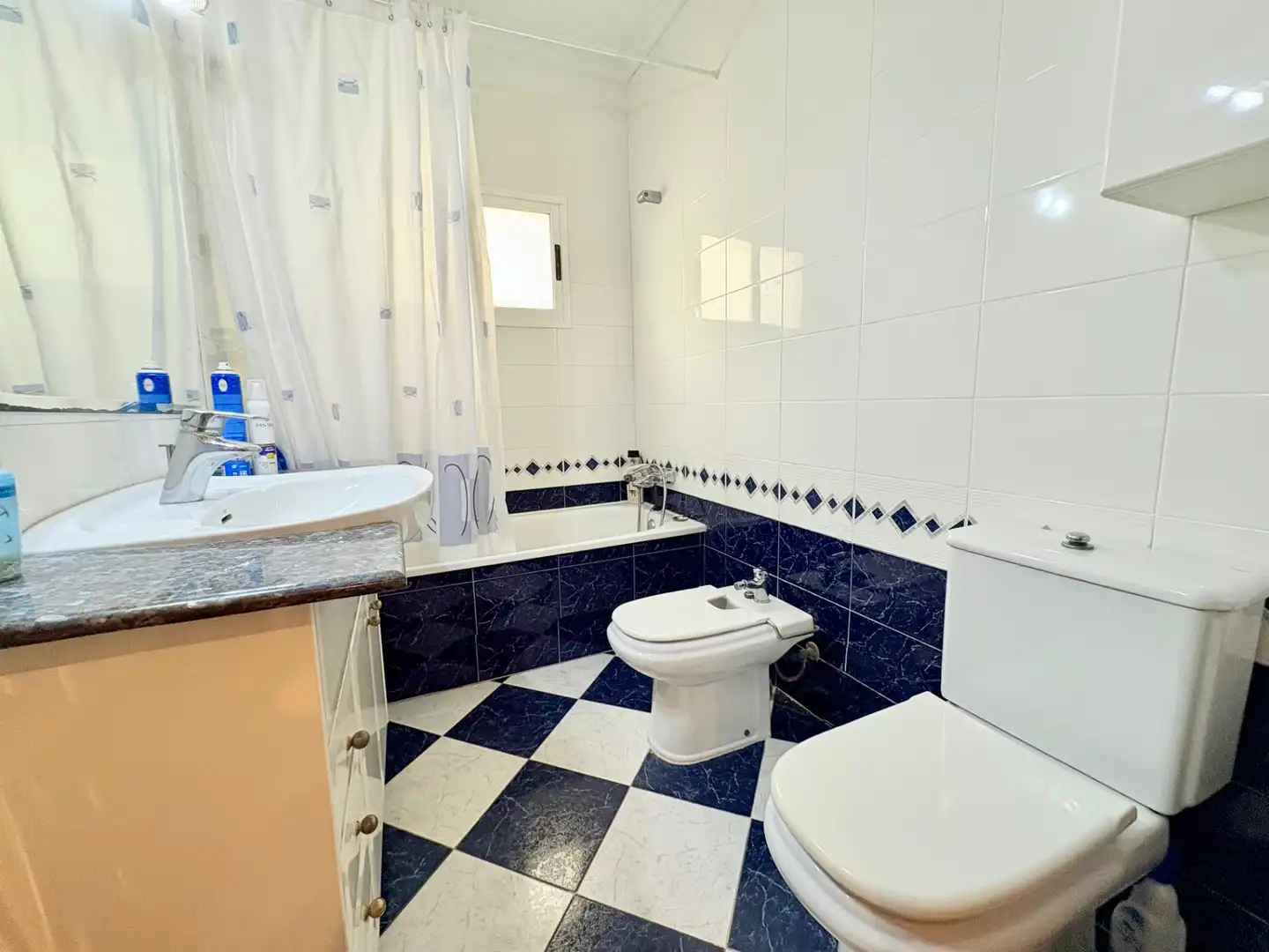 Bany de Casa o xalet en venda en Benaguasil amb Aire condicionat, Terrassa i Forn