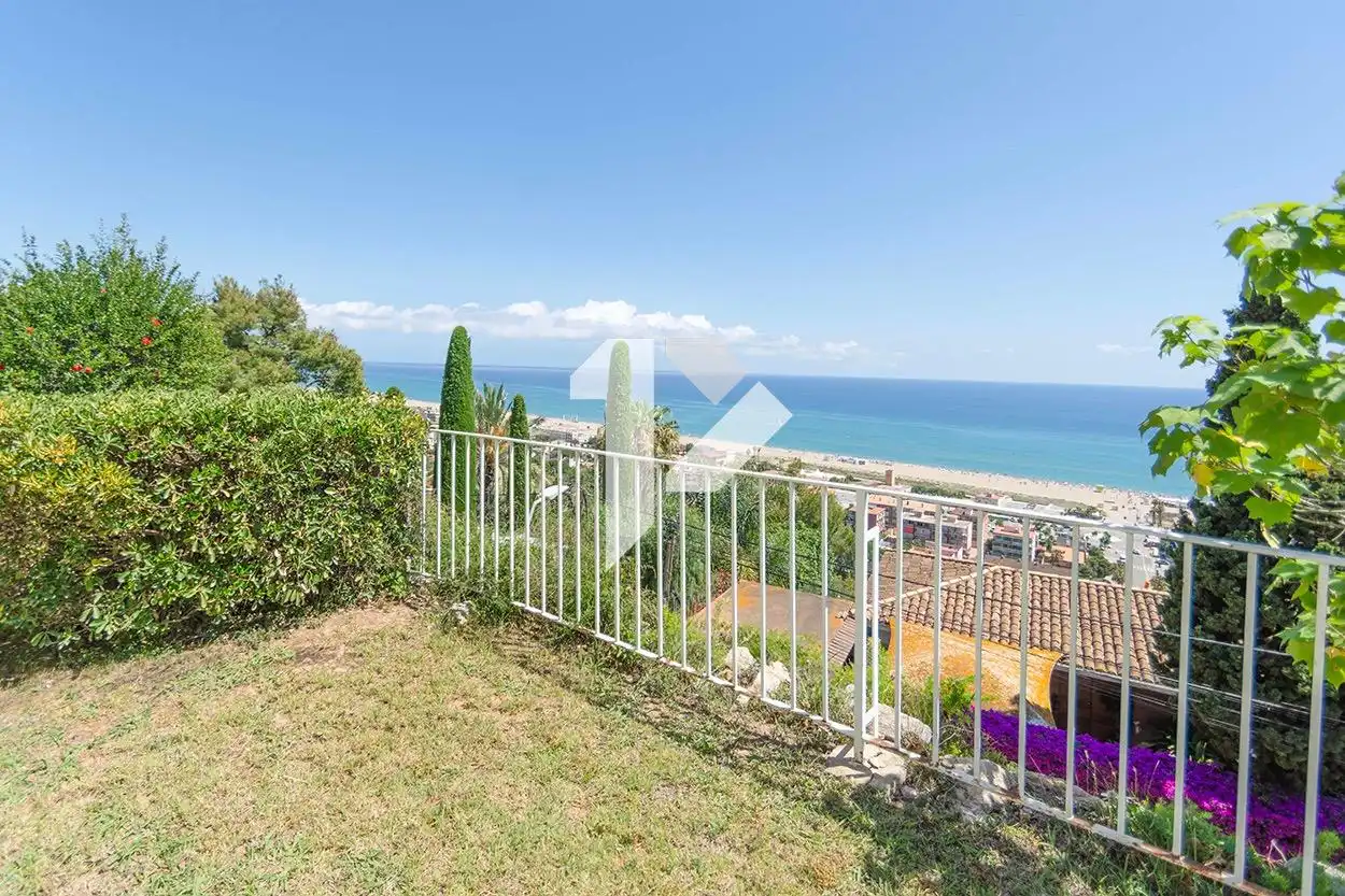 Garden of Houses for sale in Castelldefels  with Private garden, Terrace and Community pool
