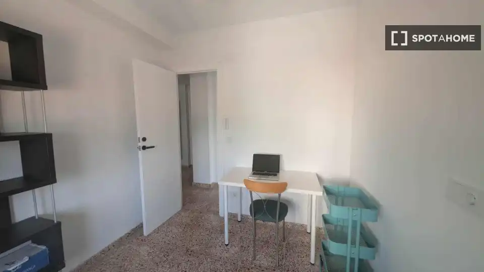 Habitación de Piso de alquiler en Tavernes de la Valldigna con Aire acondicionado, Calefacción y Amueblado