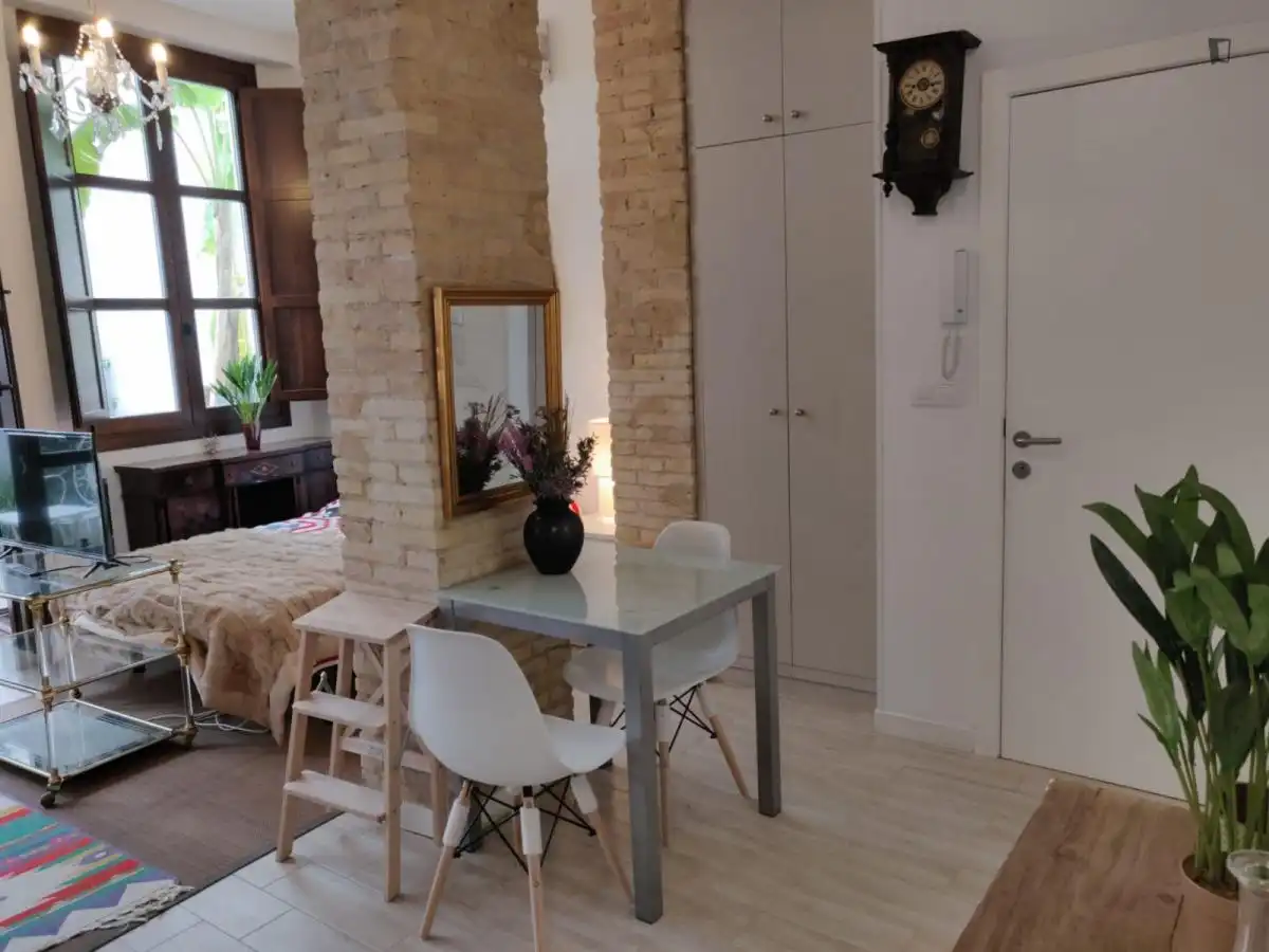 Wohnung zur Miete in El Cabanyal - El Canyamelar