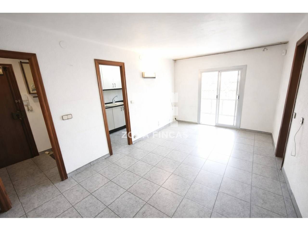 Vista exterior de Piso en venta en Santa Coloma de Gramenet con Aire acondicionado y Balcón