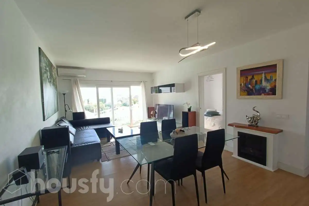 Living room of Flat for sale in Benahavís  with Air Conditioner, Heating and Private garden
